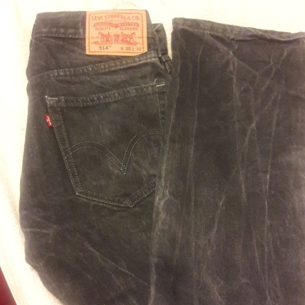 NEW LEVIS  JEAN.